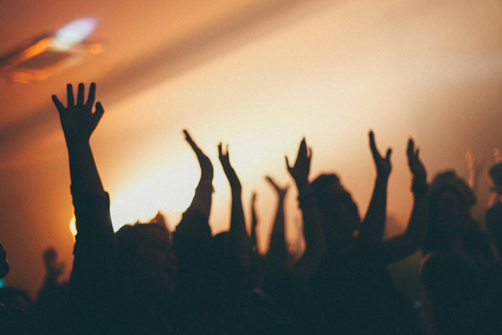 Who Else Lyrics – Congregation Worshipping With Raised Hands who else lyrics congregation worship hands raised